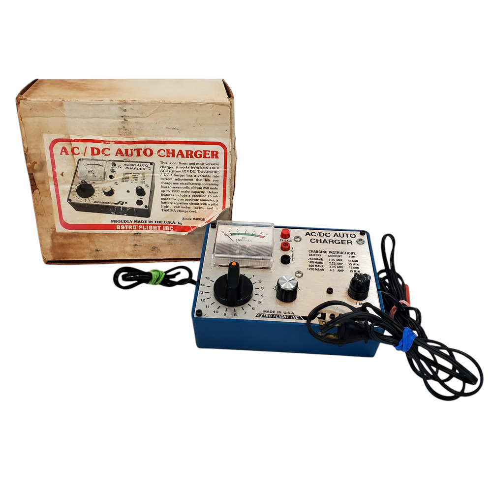 Astro Flight AC/DC Auto Charger Heavy Duty Rapid Charger Stock Number 4005B